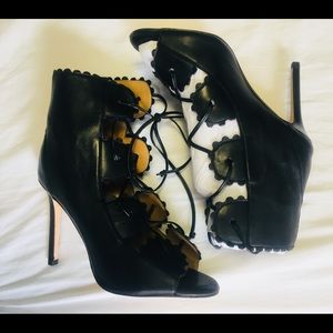 NWT Cecelia New York | Jose lace-up sandals Sz 8